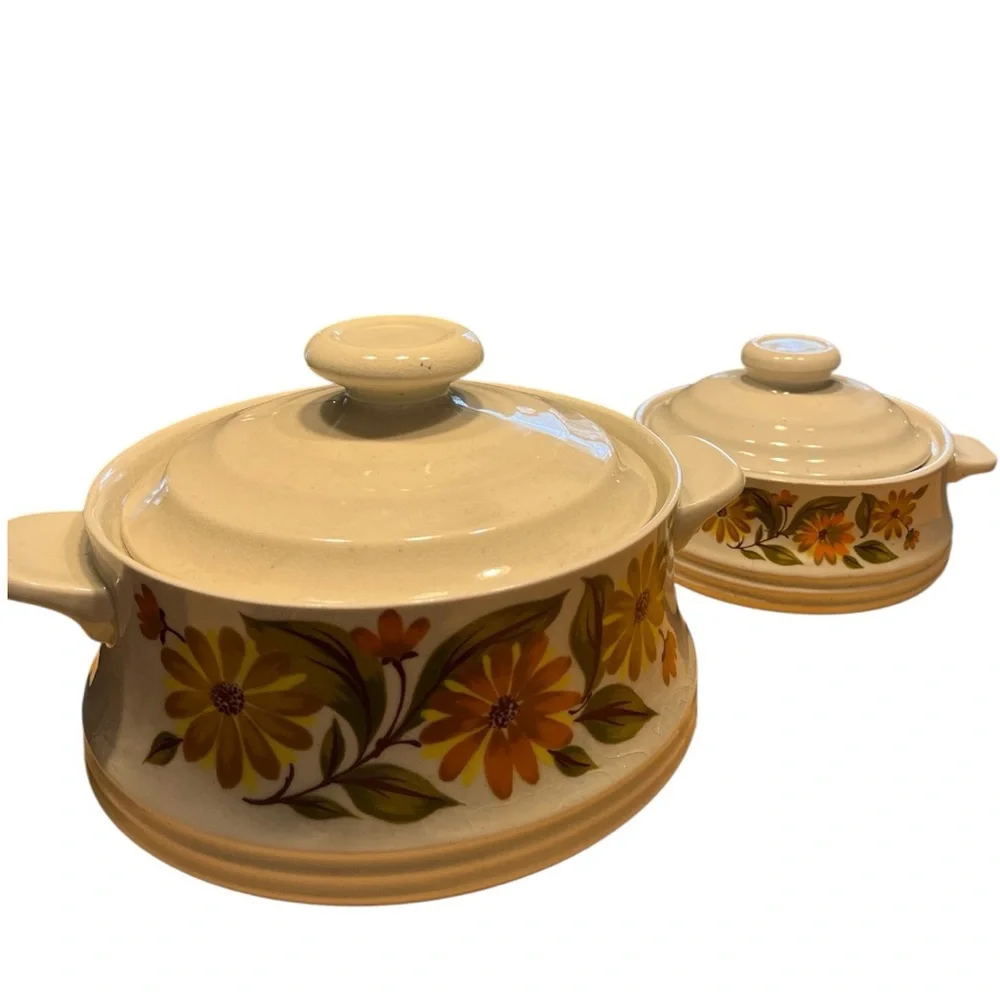 Vintage Capri Floral 2 Stoneware Casserole Dishes w Lids Bake N Serve Micro Oven